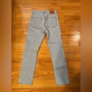 Women’s Levi’s jeans